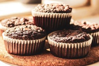 Des muffins protéinés au chocolat et à la courge